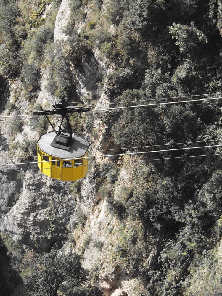 article_1705_Rando Montserrat_07